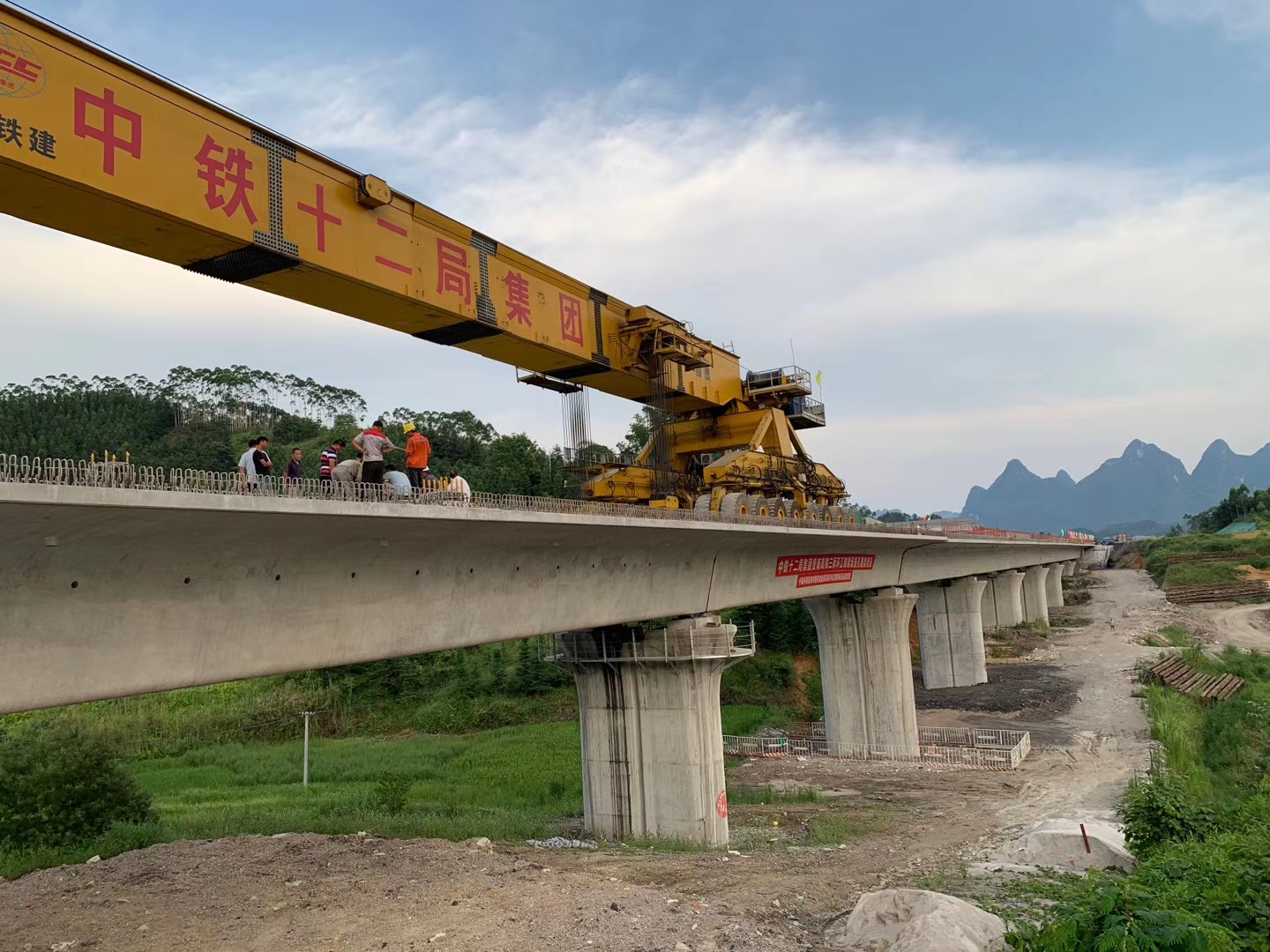 东安预应力加固在公路桥梁施工应用